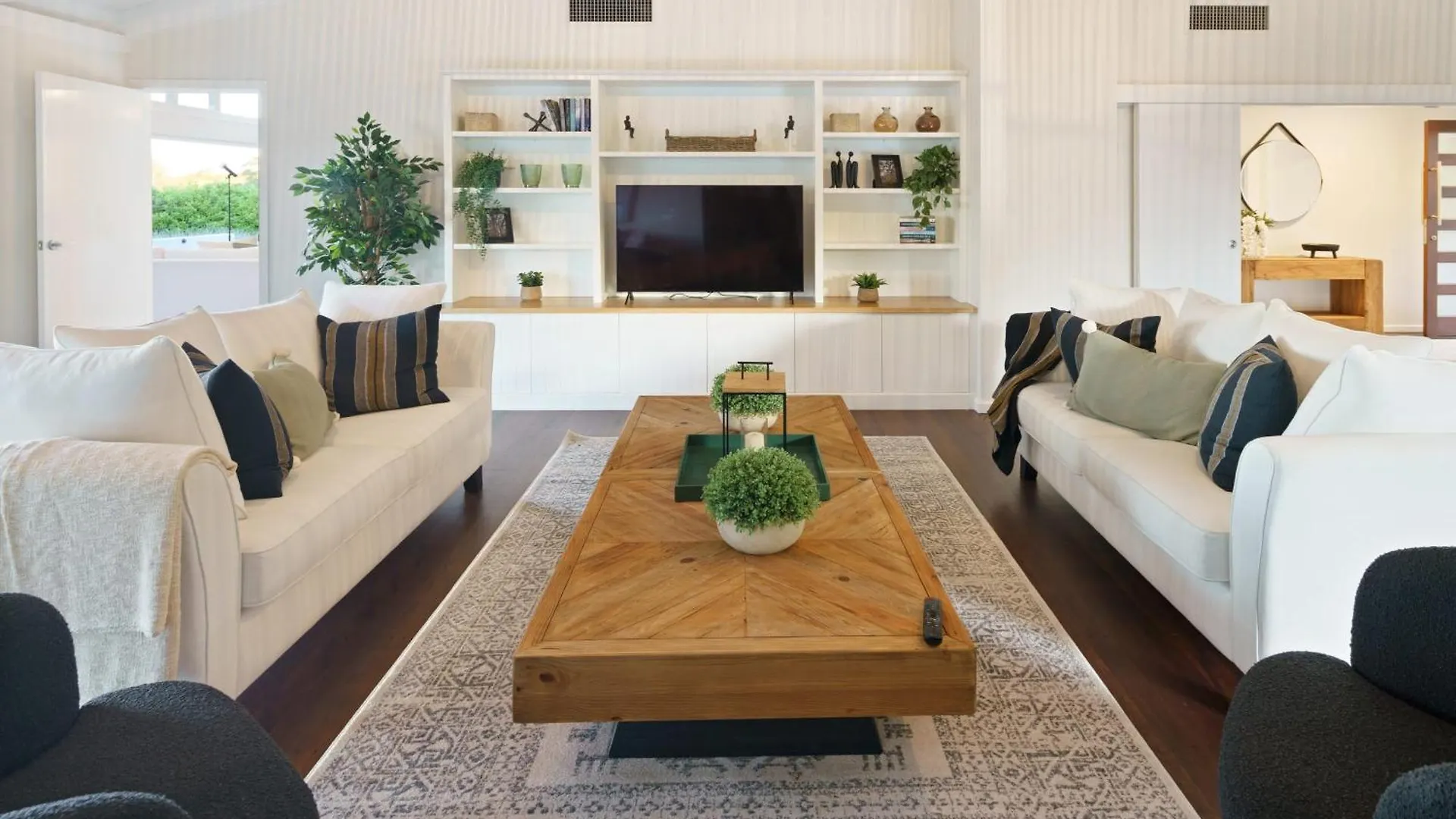 The Jasmine At Montville - Photo Shoot Location Holiday home